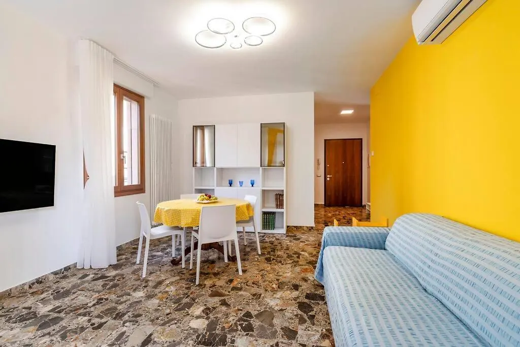 Апартаменты Venice Lido - House For 5 Венеция-Лидо