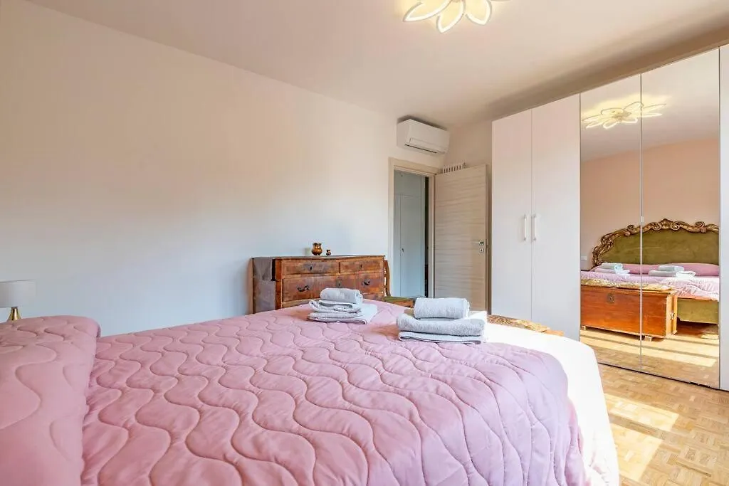 Venice Lido - House For 5 Венеция-Лидо 0*,