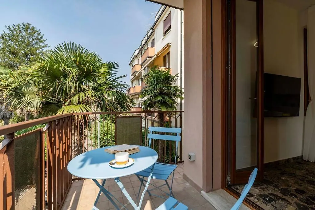 Venice Lido - House For 5 Венеция-Лидо 0*,  Италия