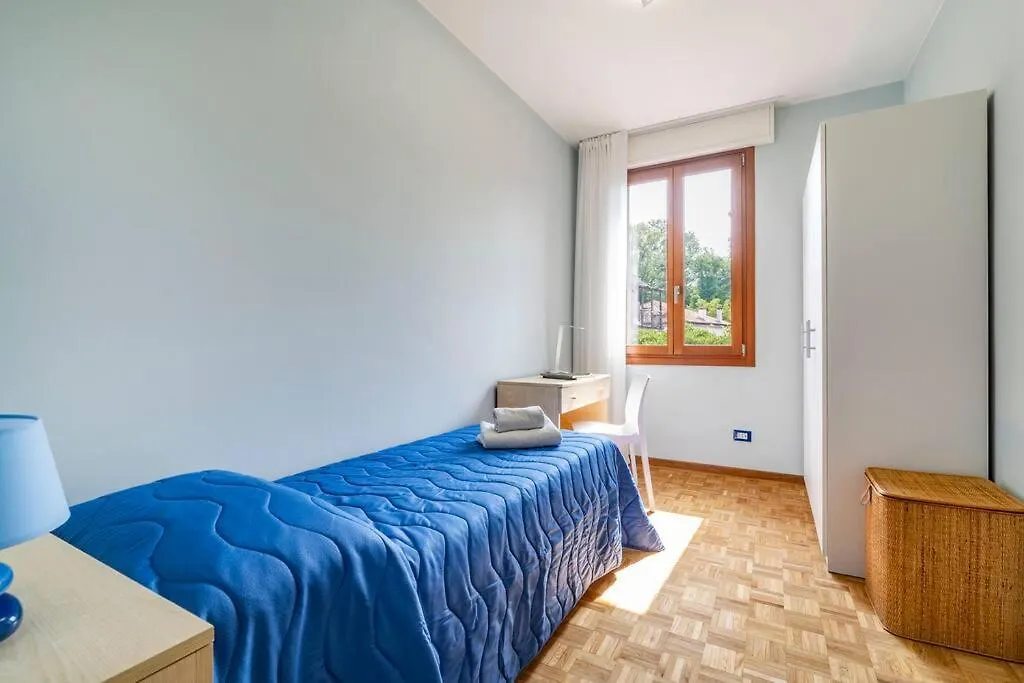 Venice Lido - House For 5 Венеция-Лидо Апартаменты
