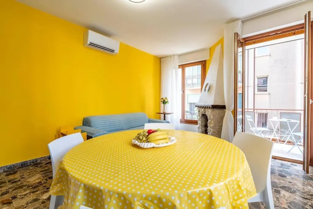 Venice Lido - House For 5 Венеция-Лидо Апартаменты